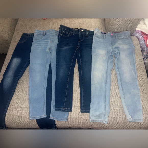 SHEIN Other - 4 pairs of jeans for girls 6/7